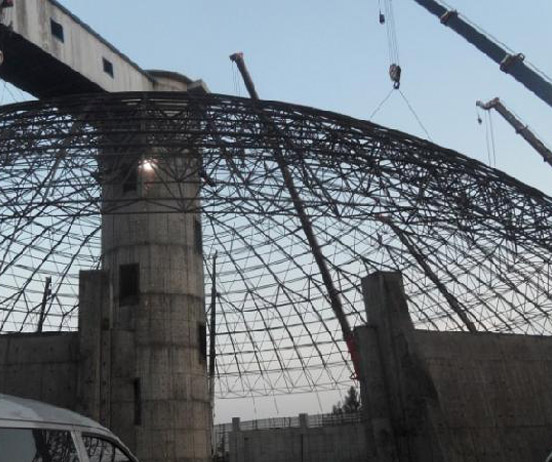 石狮网架分条或分块安装法